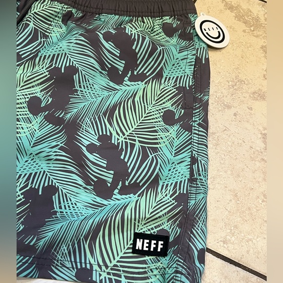 Disney / NEFF tropical Mickey shorts - Picture 3 of 4